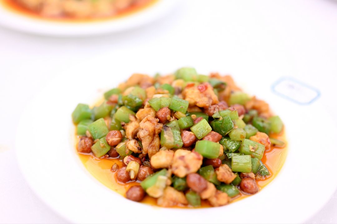 宫保鸡丁-食堂菜品展示-麻将胡了2